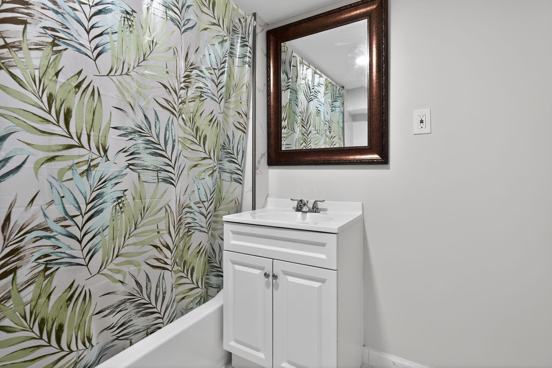 2608 Kingsway Road photo 25