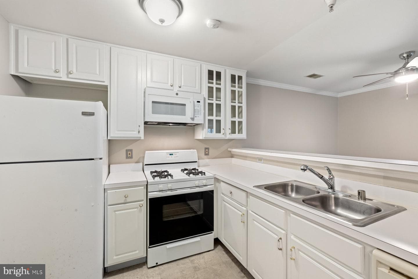 6500 Lake Park Drive #202 photo 11