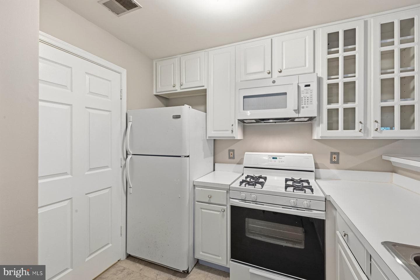 6500 Lake Park Drive #202 photo 14
