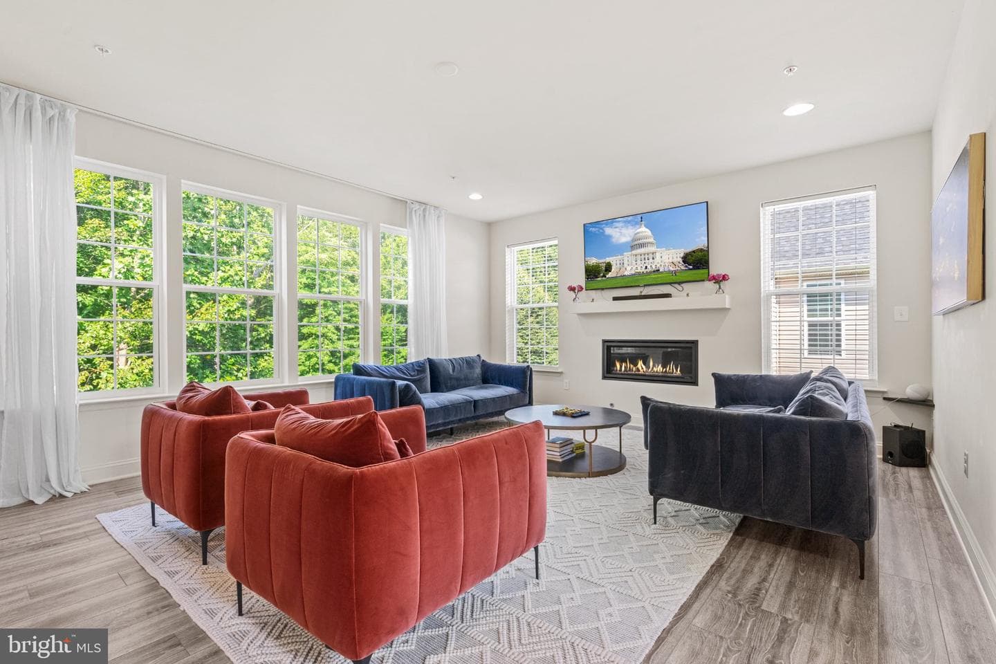 8400 Cedar Chase photo 34