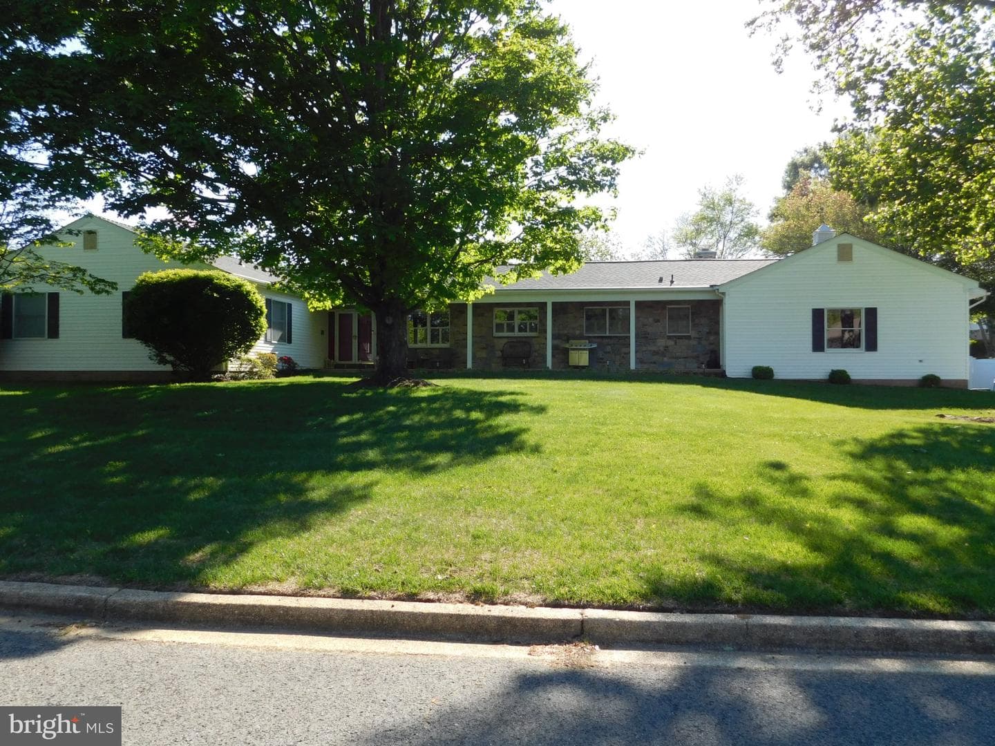 16704 Goldsborough Avenue photo 8