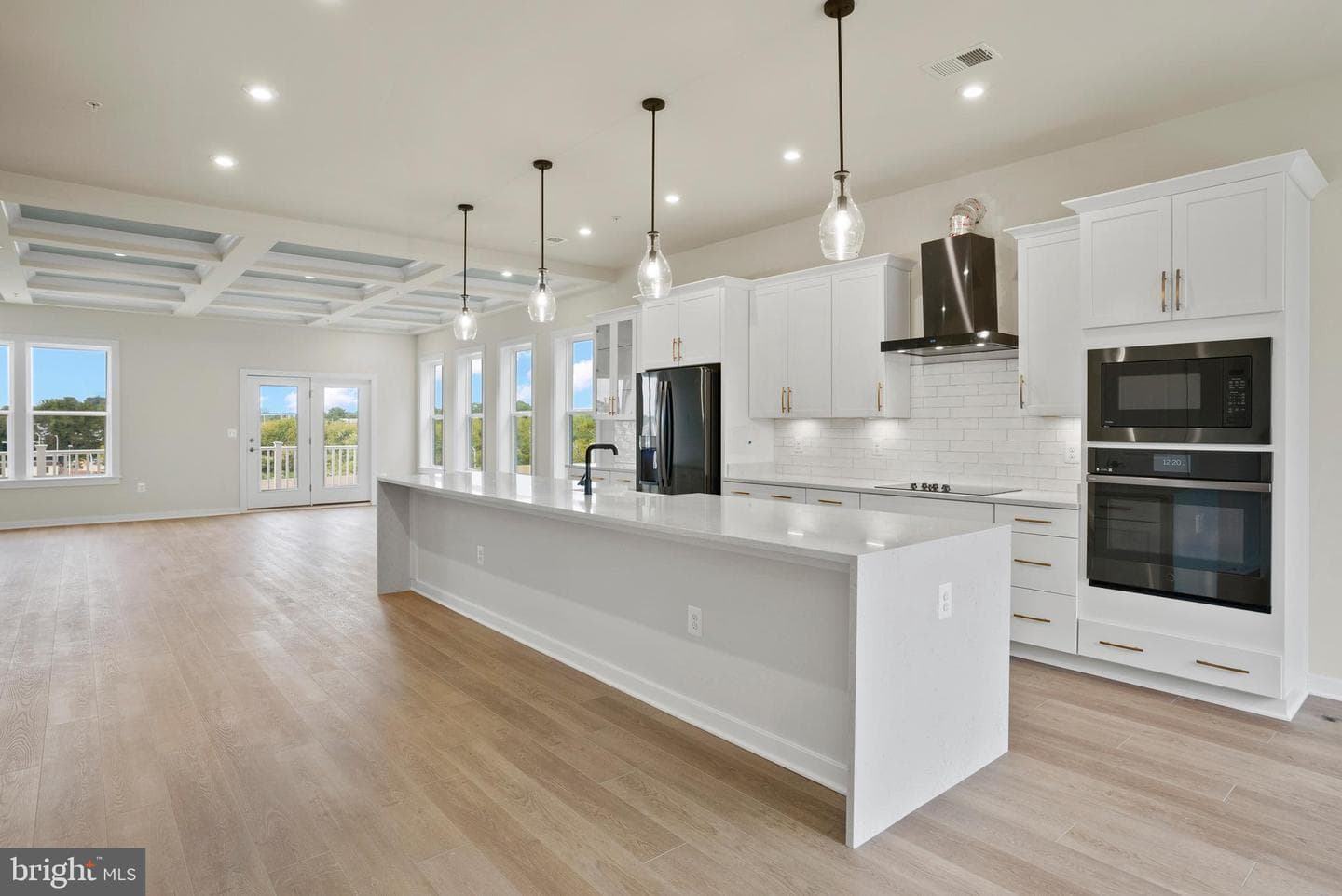 6693 Belcrest Road photo 27