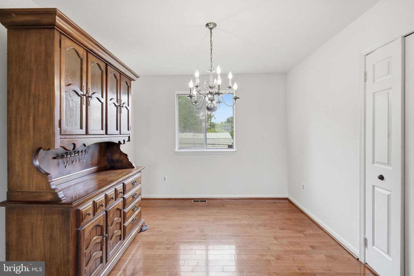 9008 Acredale Court photo 11