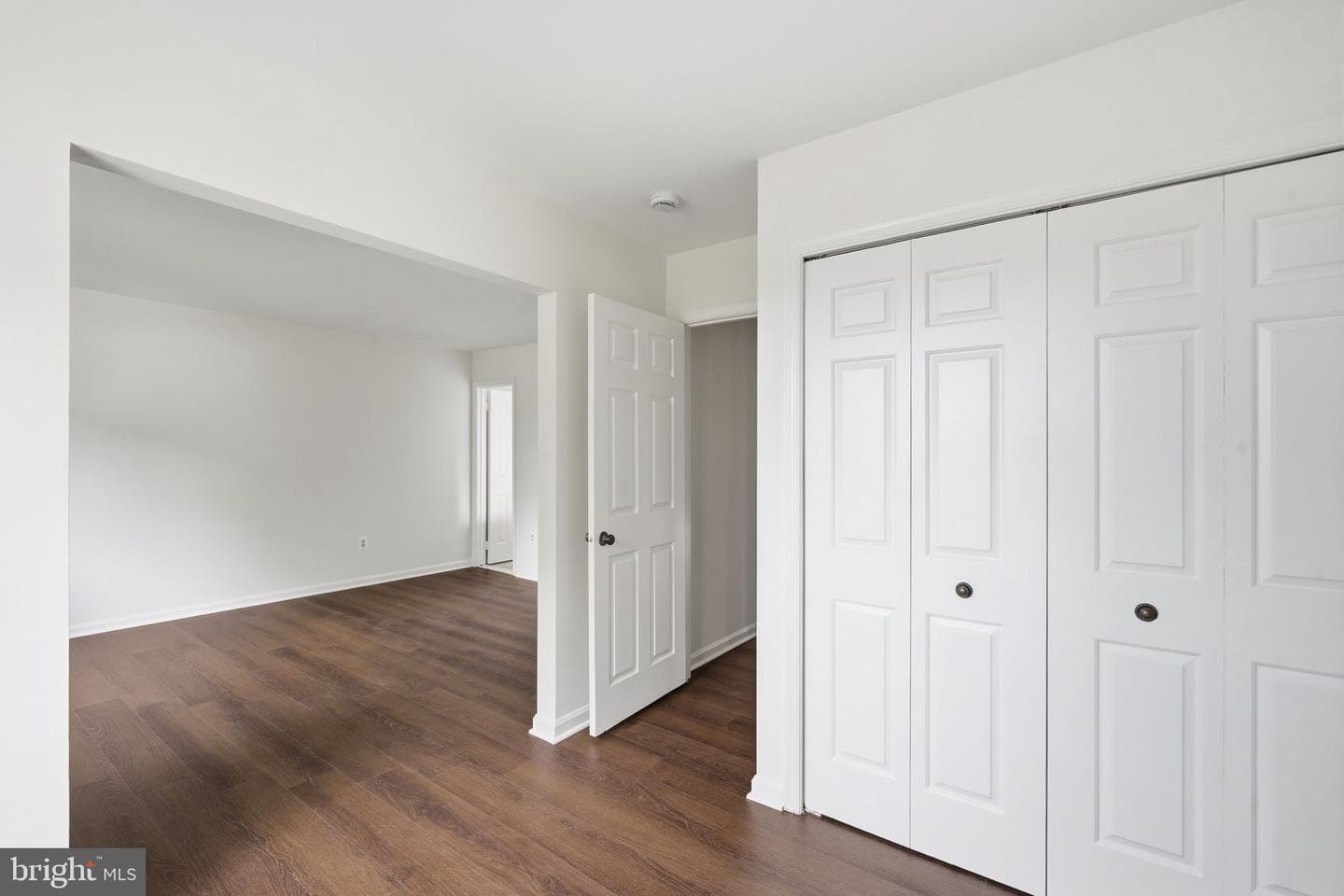 9008 Acredale Court photo 4