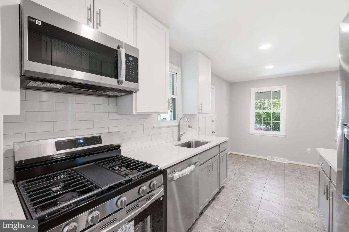 2621 Lackawanna Street photo 3