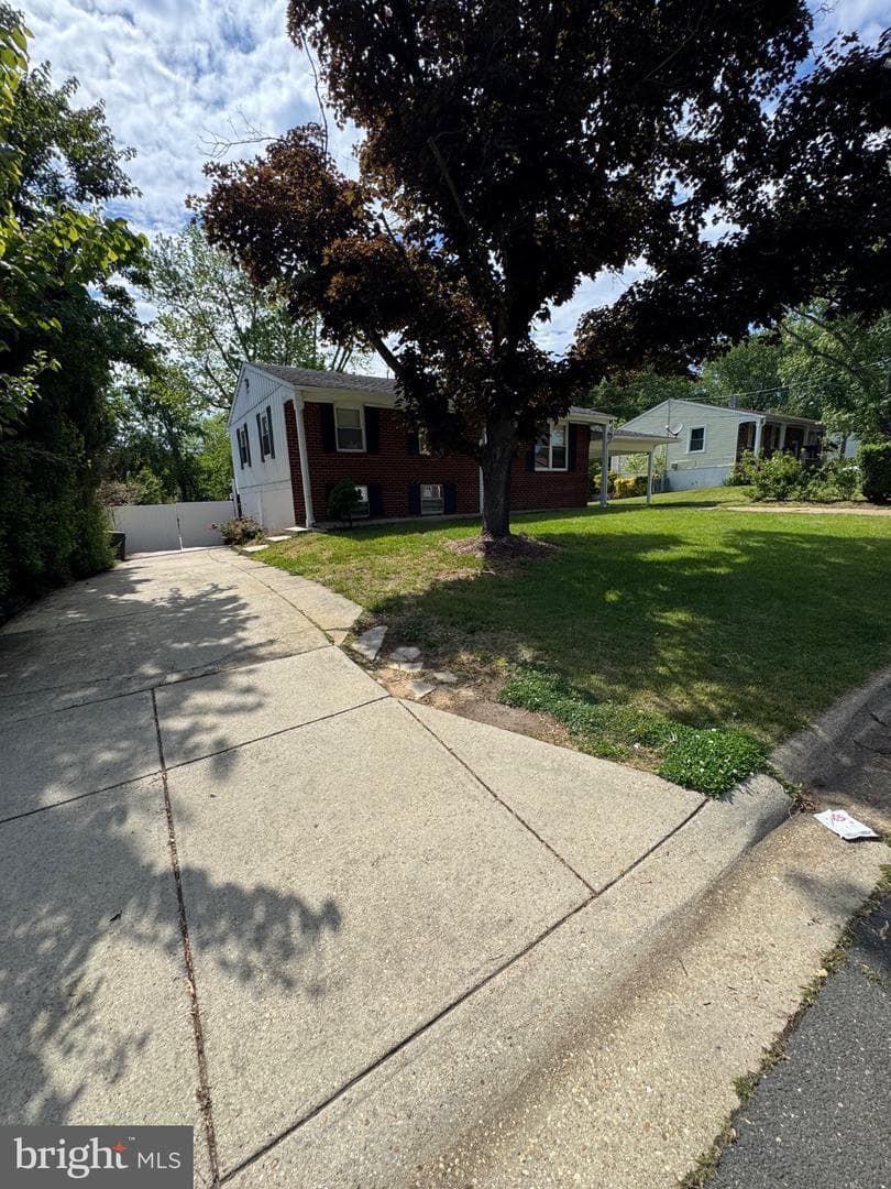 9507 Small Drive photo 3