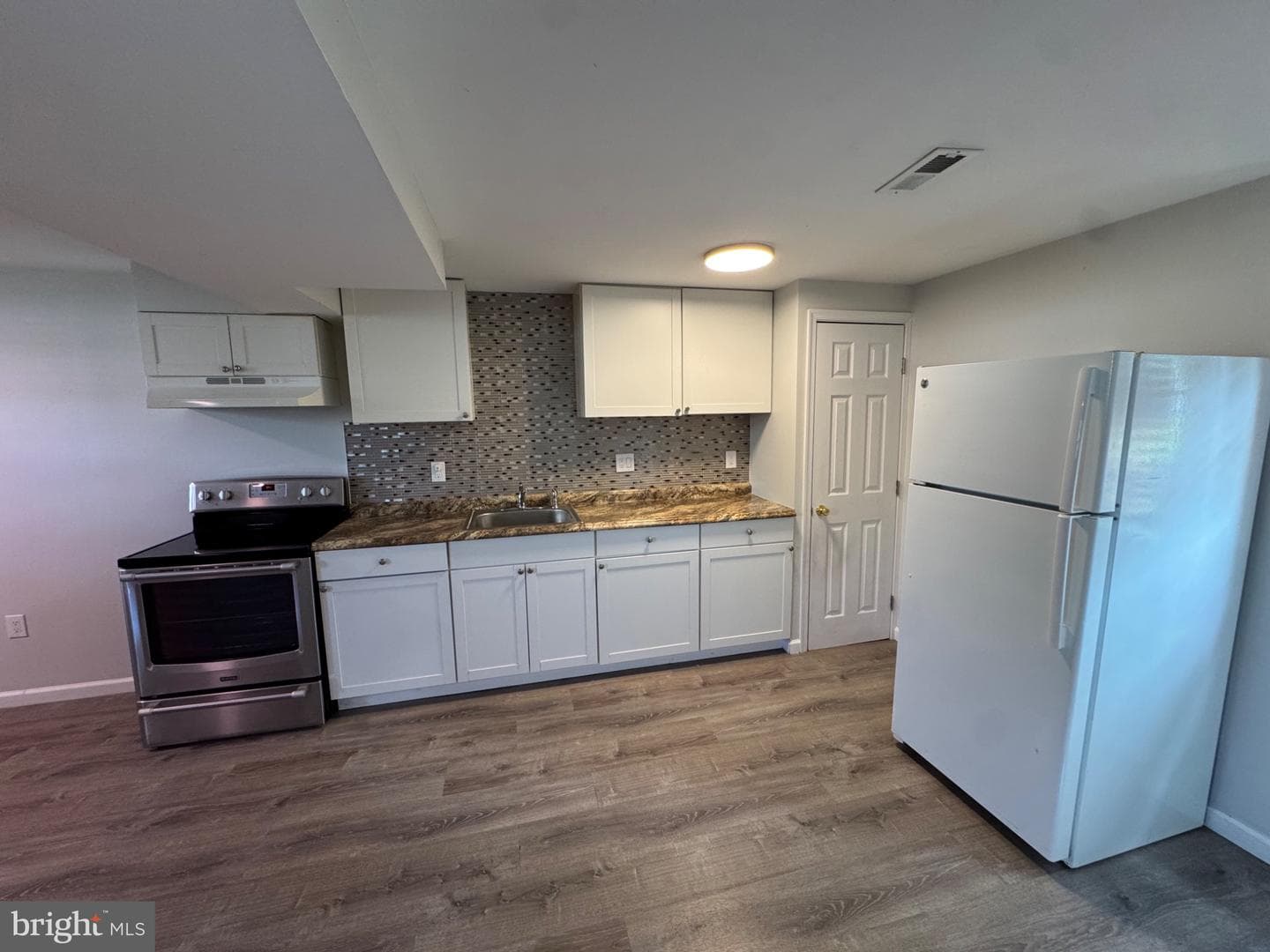 9507 Small Drive photo 30
