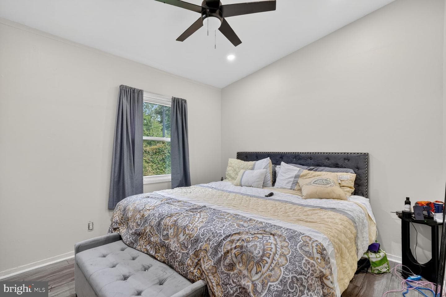 221 Seneca Drive photo 12