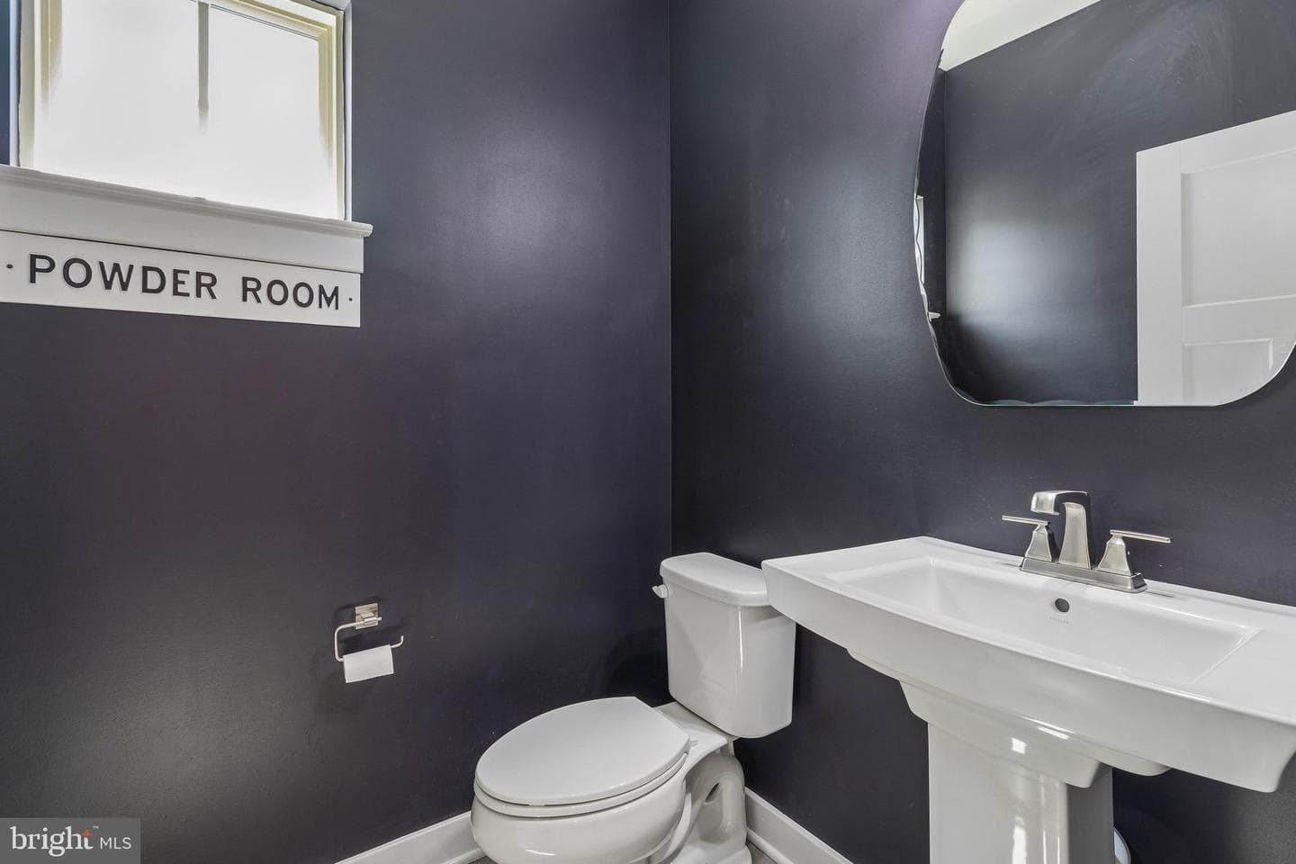 8104 Weedon Way photo 6