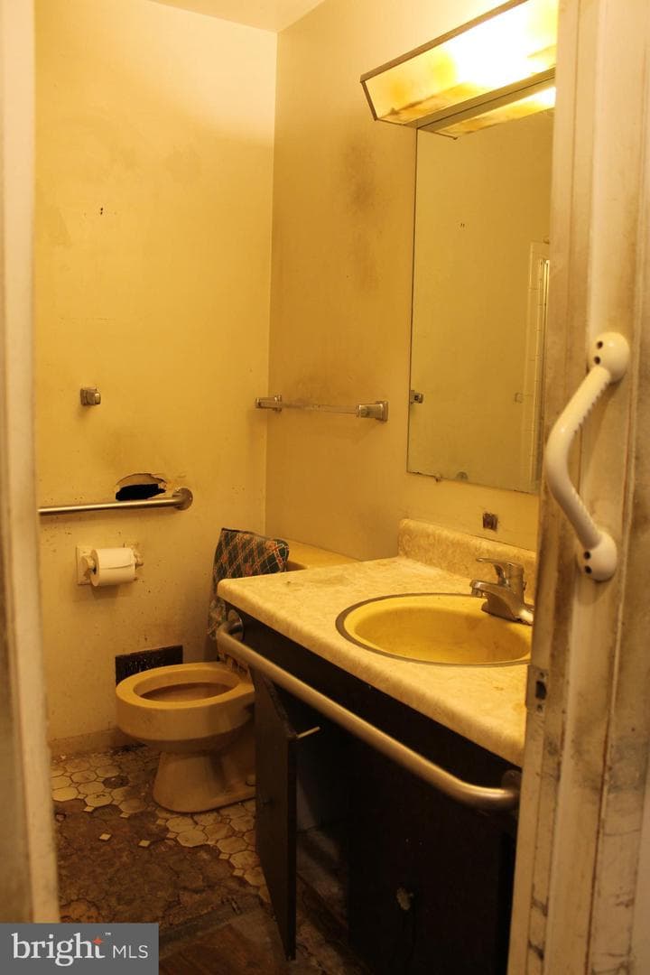 9309 Cross Bow Road photo 10