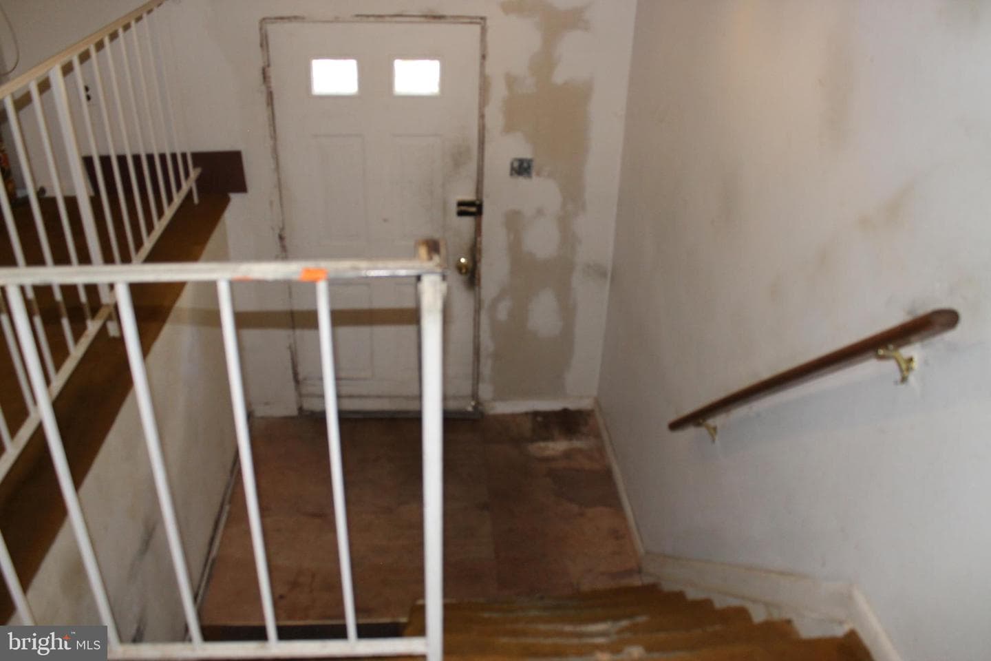 9309 Cross Bow Road photo 2