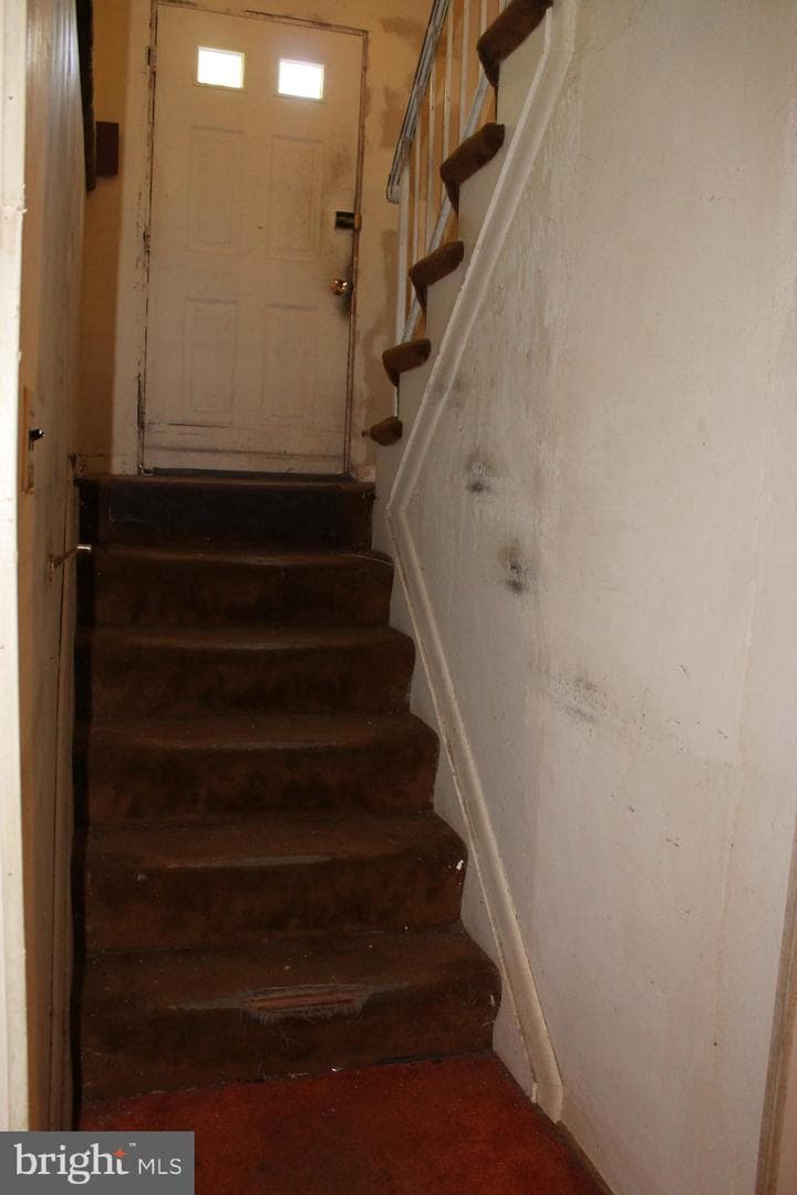 9309 Cross Bow Road photo 20