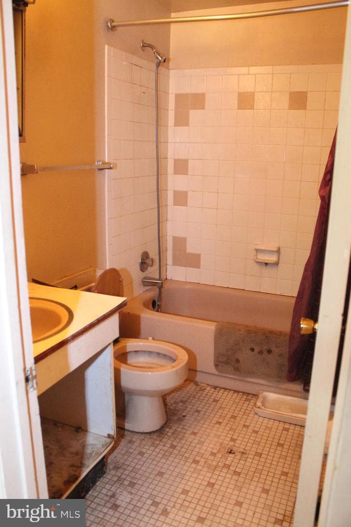 9309 Cross Bow Road photo 25