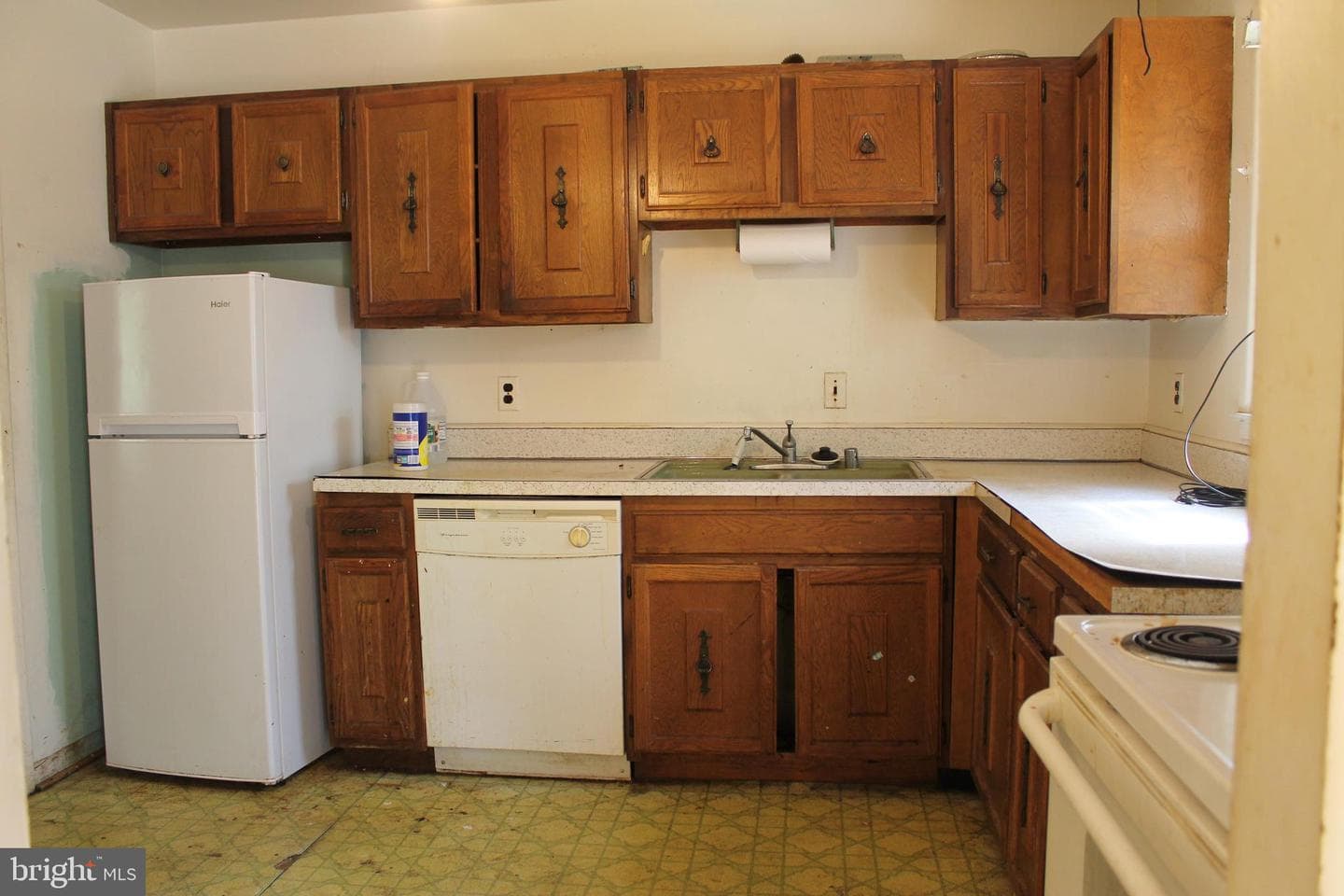 9309 Cross Bow Road photo 7