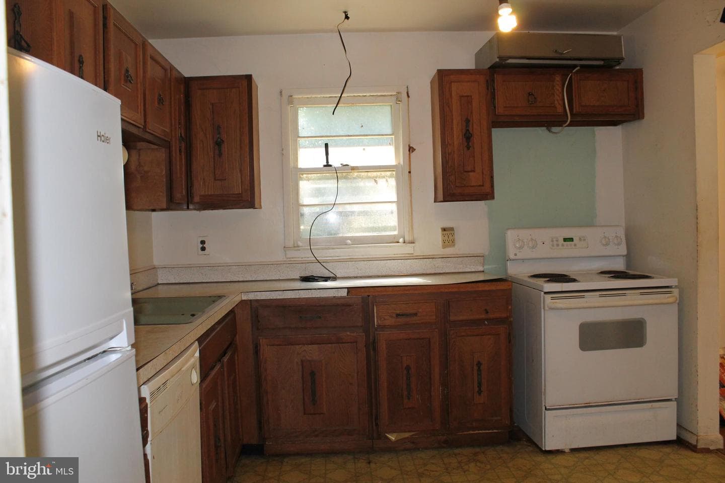 9309 Cross Bow Road photo 8