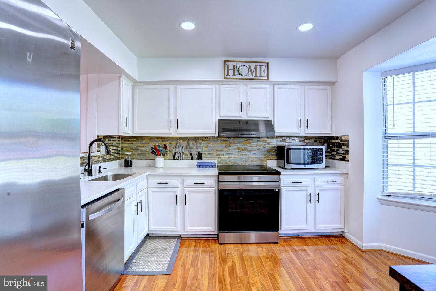 8239 Londonderry Court photo 16