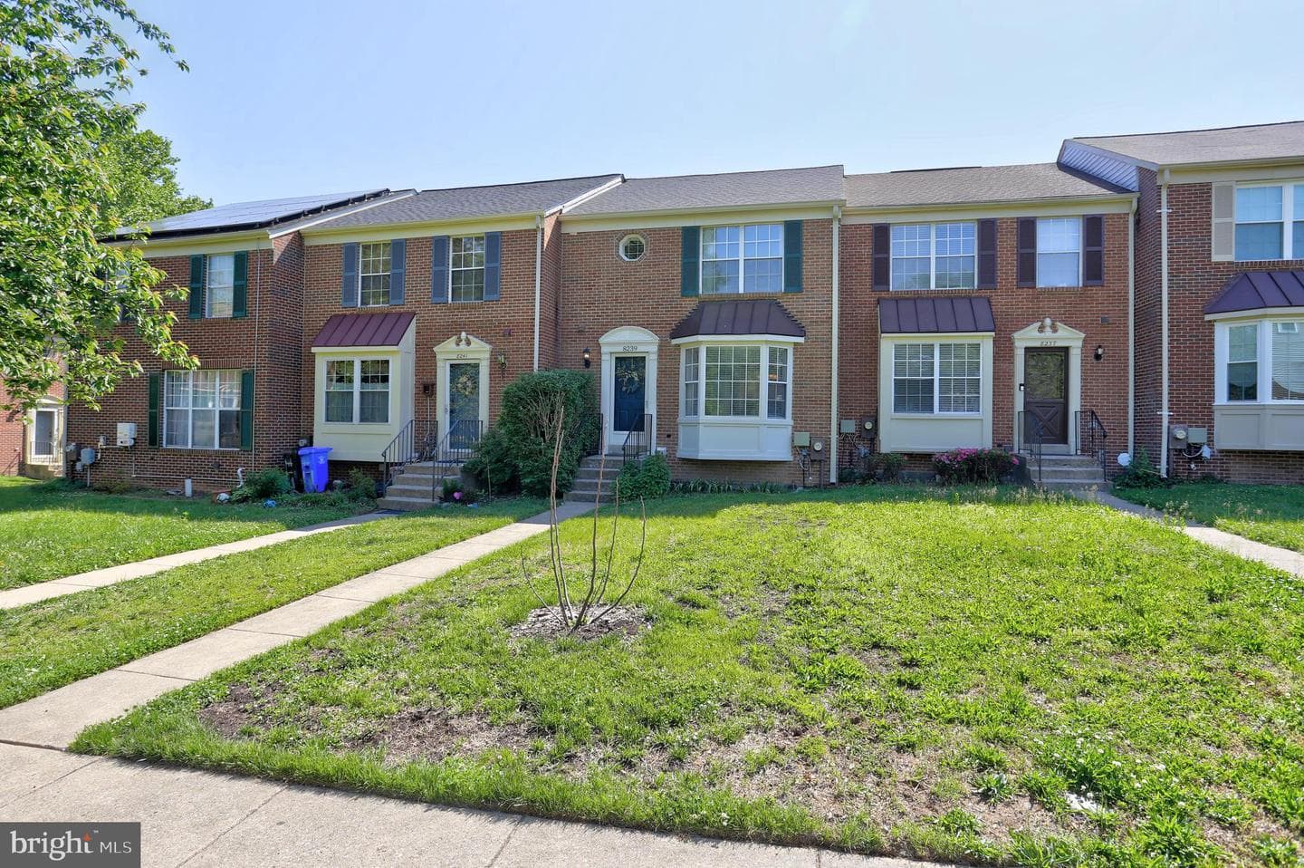 8239 Londonderry Court photo 4