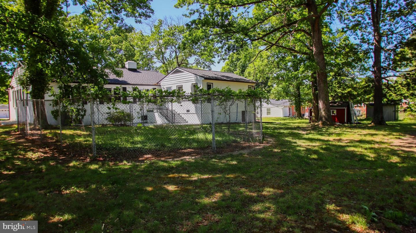2608 Holly Drive photo 5