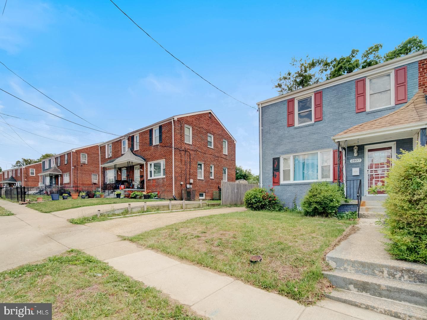 2407 Saint Clair Drive photo 3