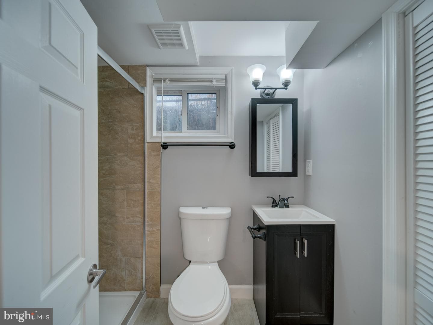 2407 Saint Clair Drive photo 46
