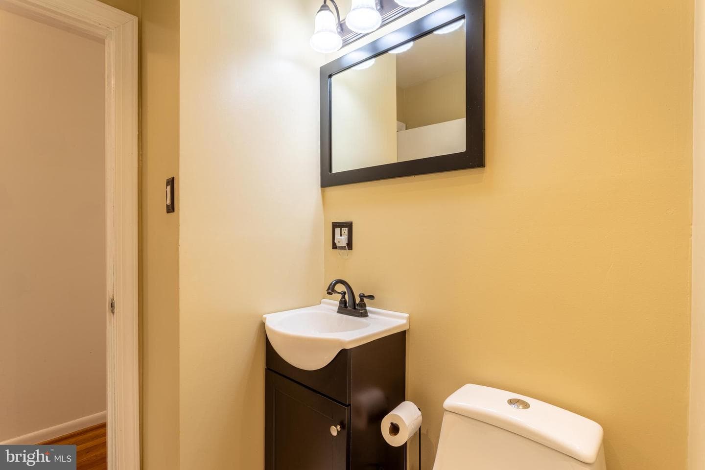 6613 Calmos Street photo 20