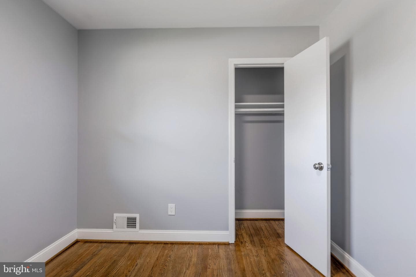 1001 Elderberry Place photo 25