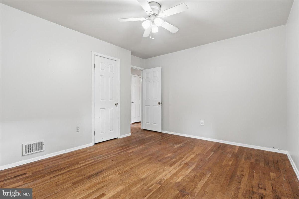 11410 Caroline Avenue photo 17