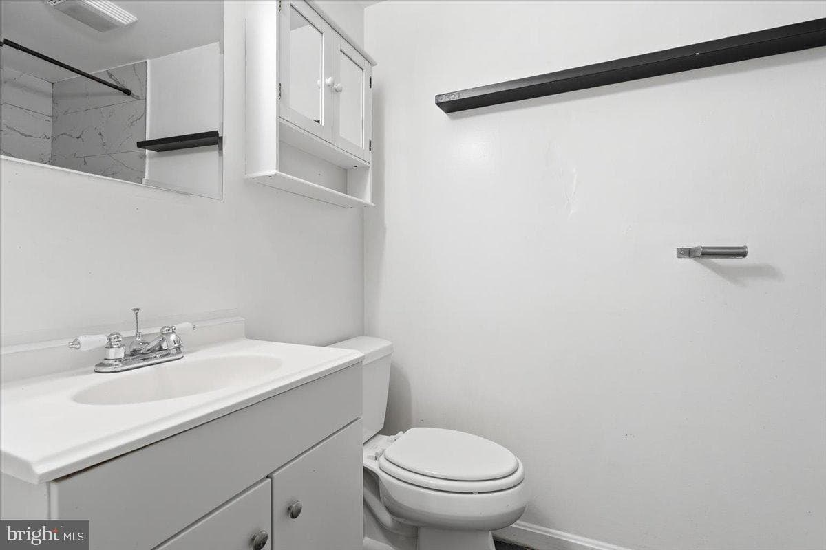11410 Caroline Avenue photo 26
