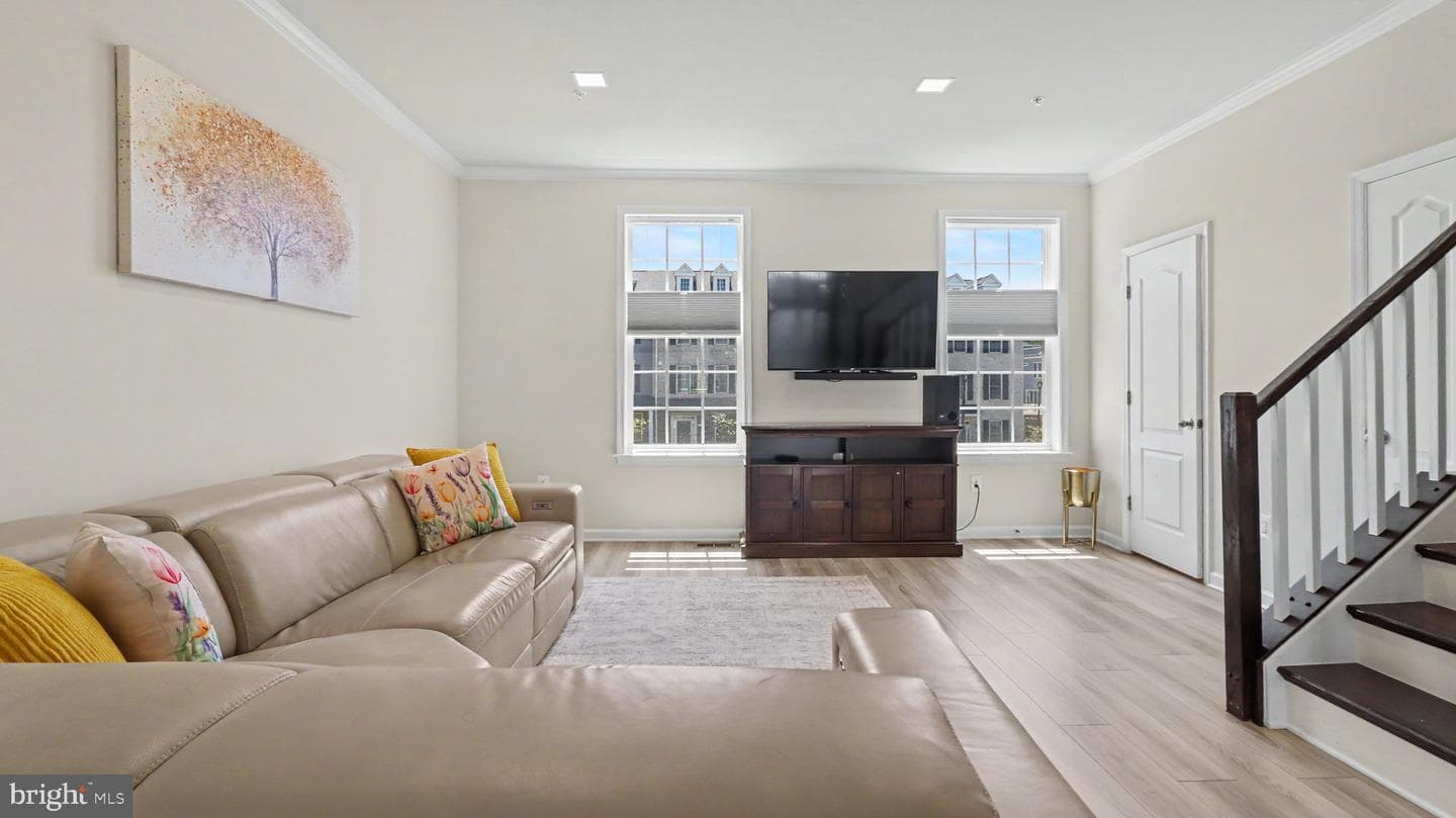 7607 Presidential Parkway photo 19