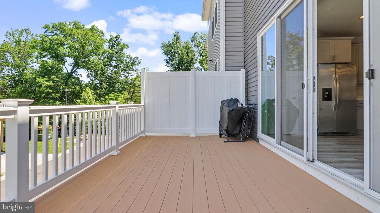 7607 Presidential Parkway photo 26