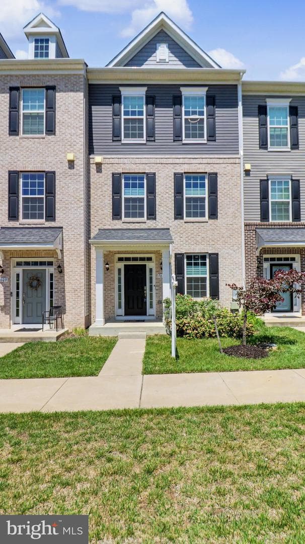 7607 Presidential Parkway photo 3