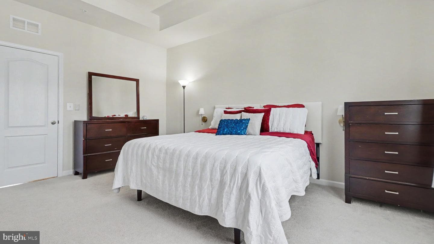 7607 Presidential Parkway photo 30