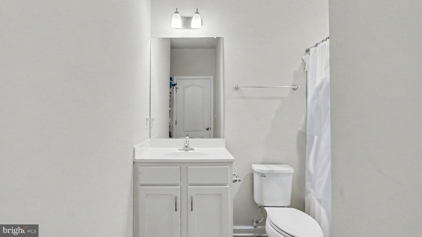7607 Presidential Parkway photo 40