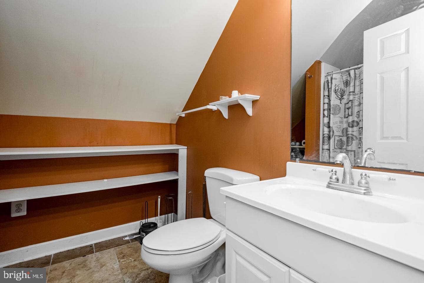 2300 Bermondsey Drive photo 63