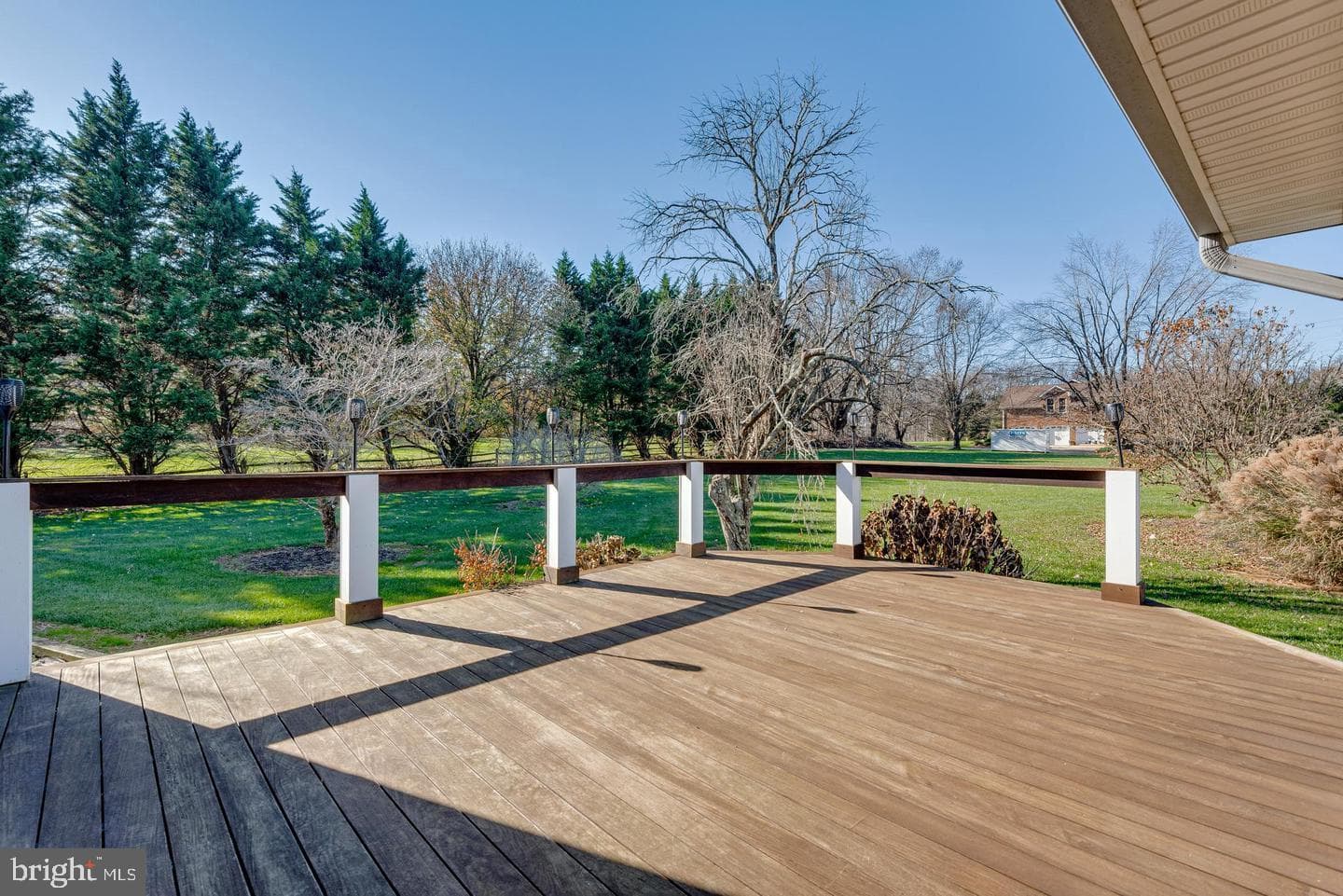 2300 Bermondsey Drive photo 86