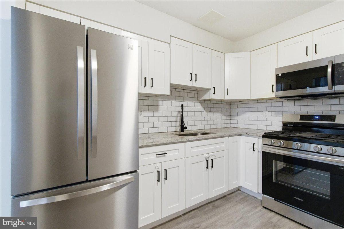 2312 Ewing Avenue #9 photo 5