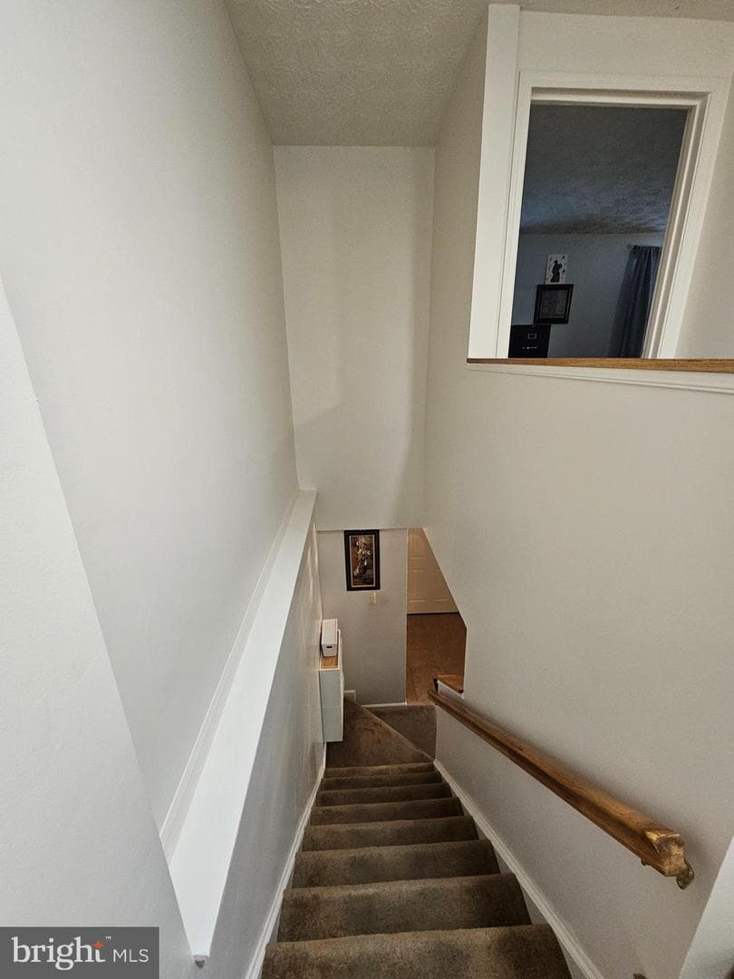 15533 N Oak Court photo 7
