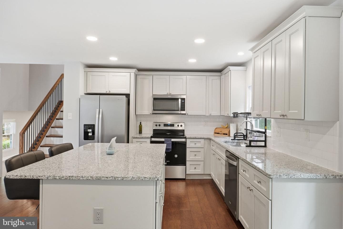 15904 Ark Court photo 4