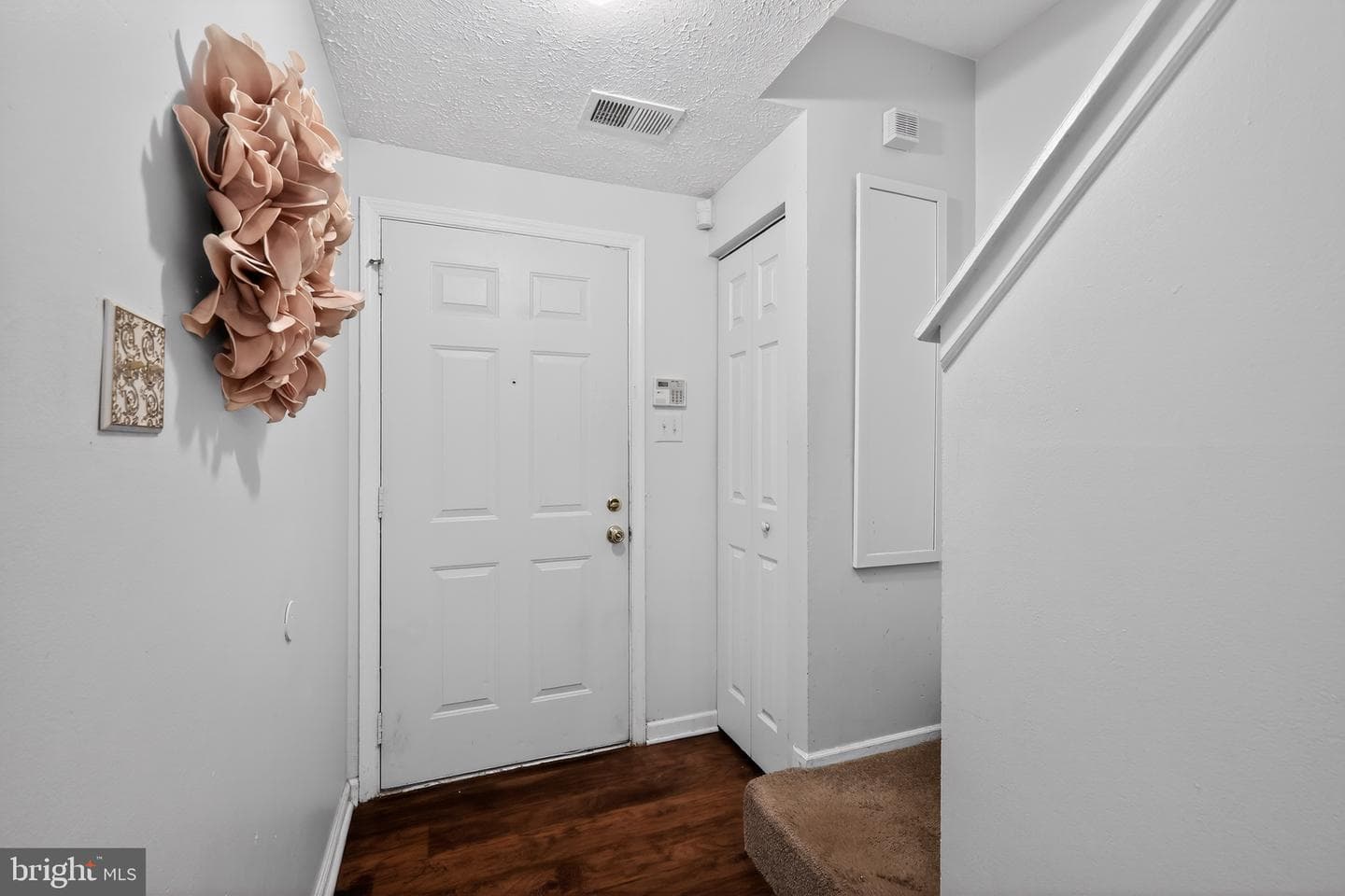 133 Kettering Drive photo 3