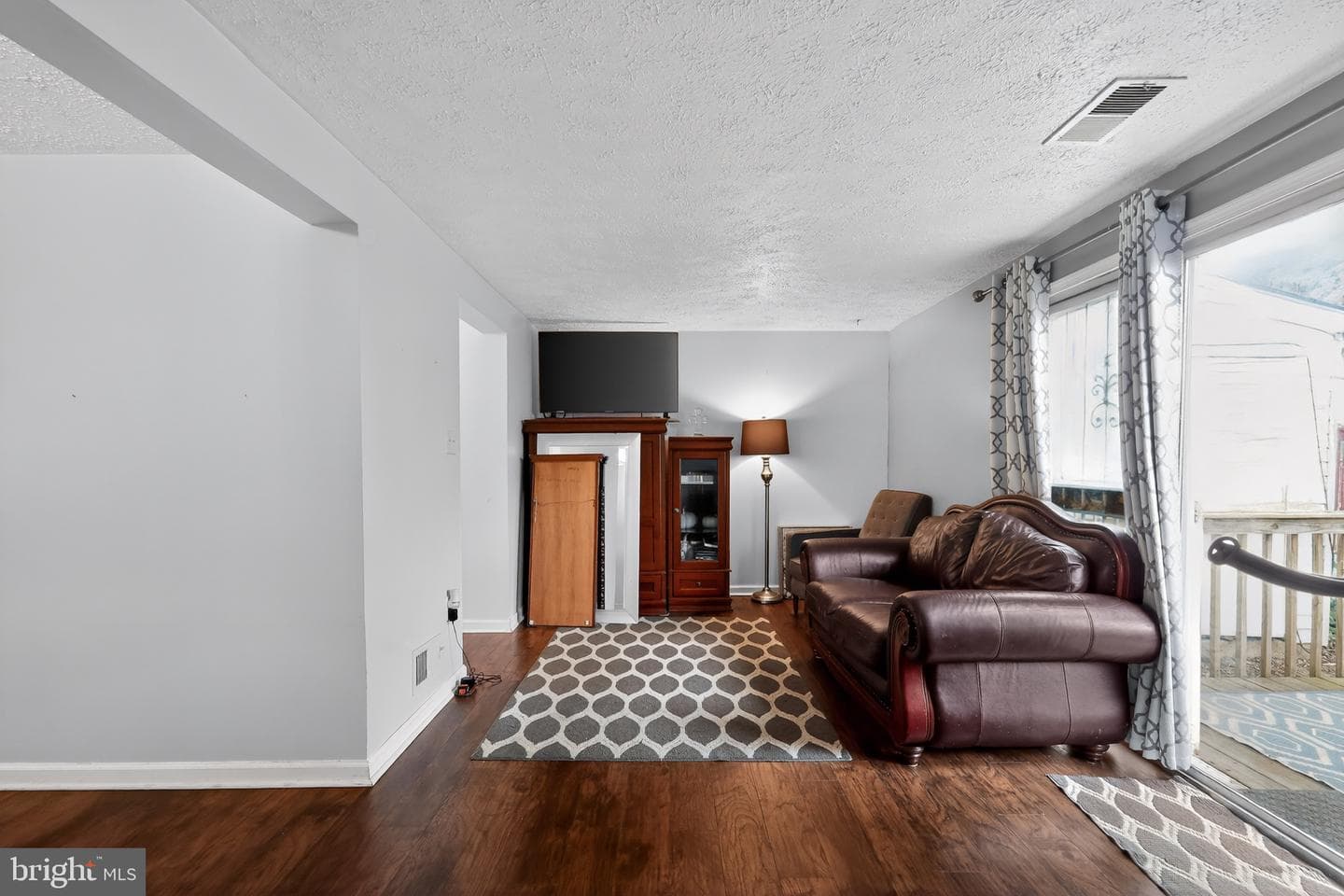133 Kettering Drive photo 6