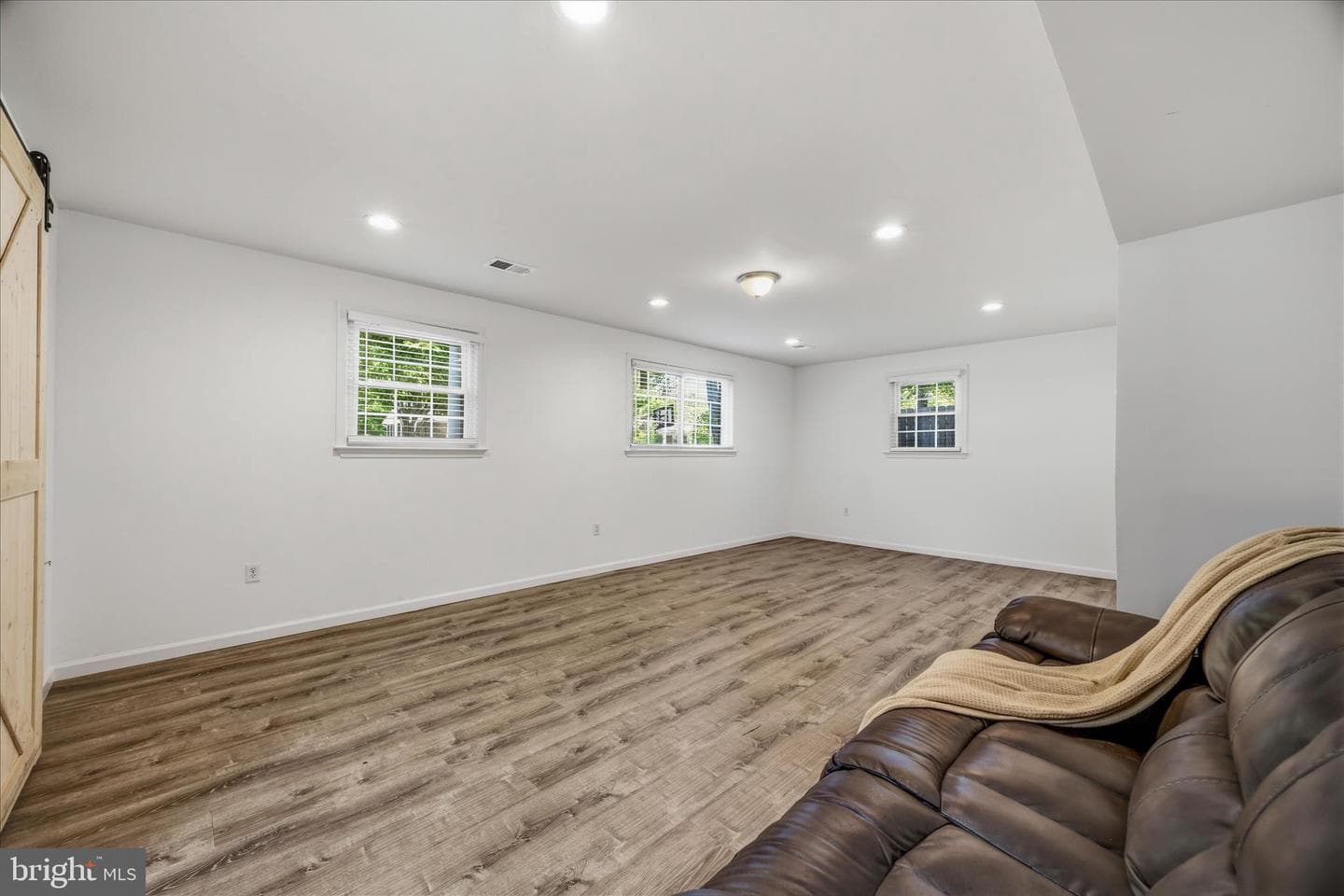 5807 Parkway Drive photo 21