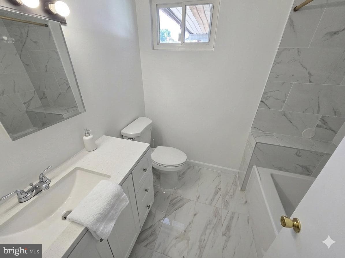 6300 Auth Road photo 23