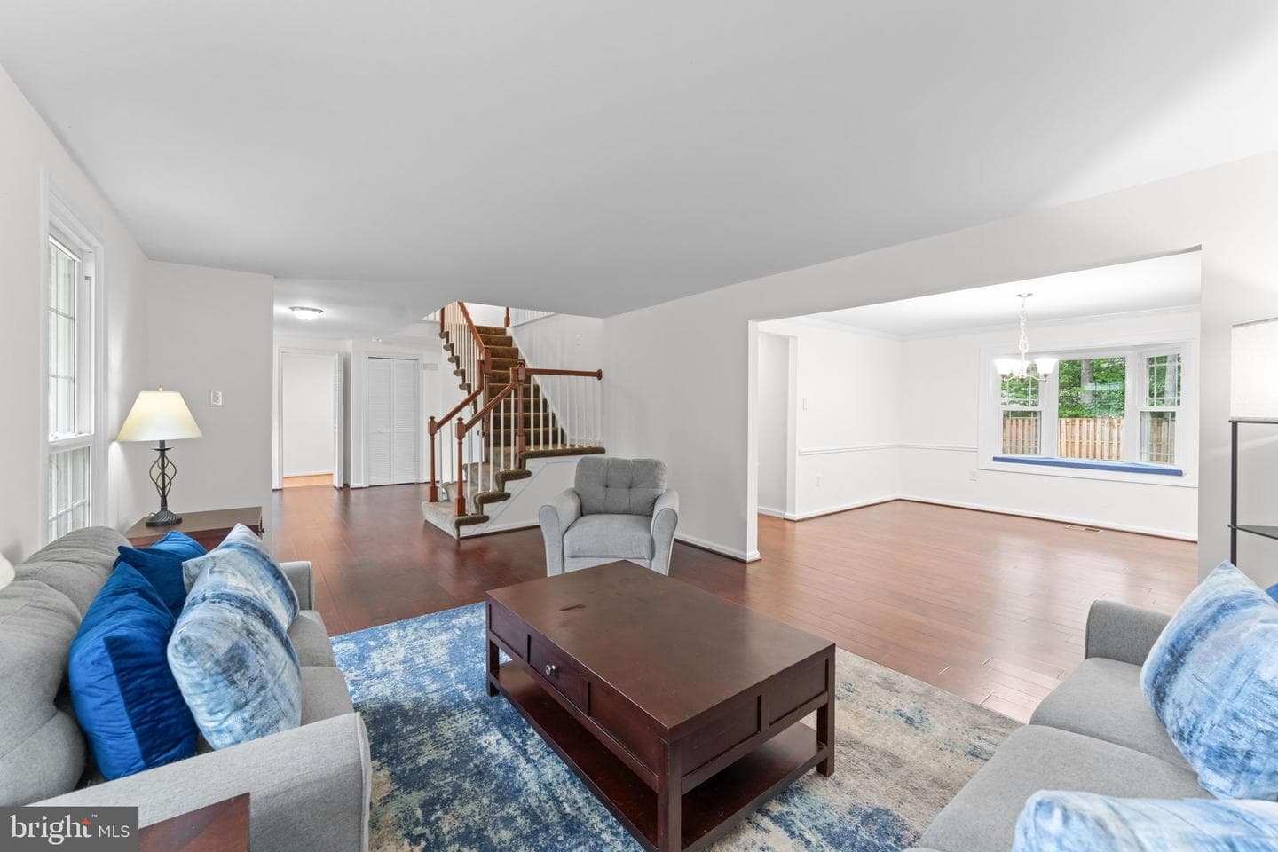 766 Gleneagles Drive photo 17