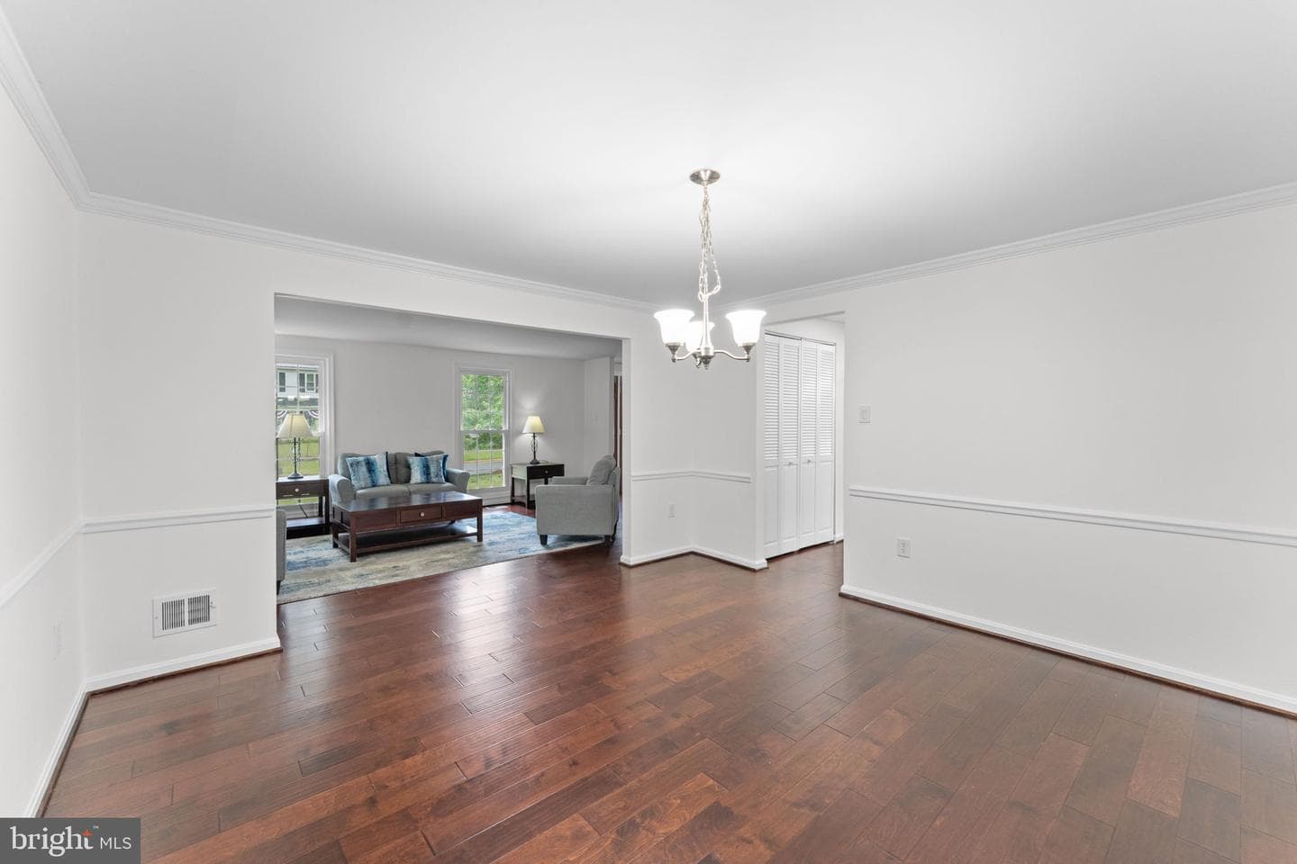 766 Gleneagles Drive photo 20