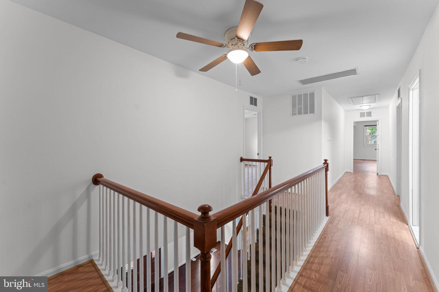 766 Gleneagles Drive photo 33