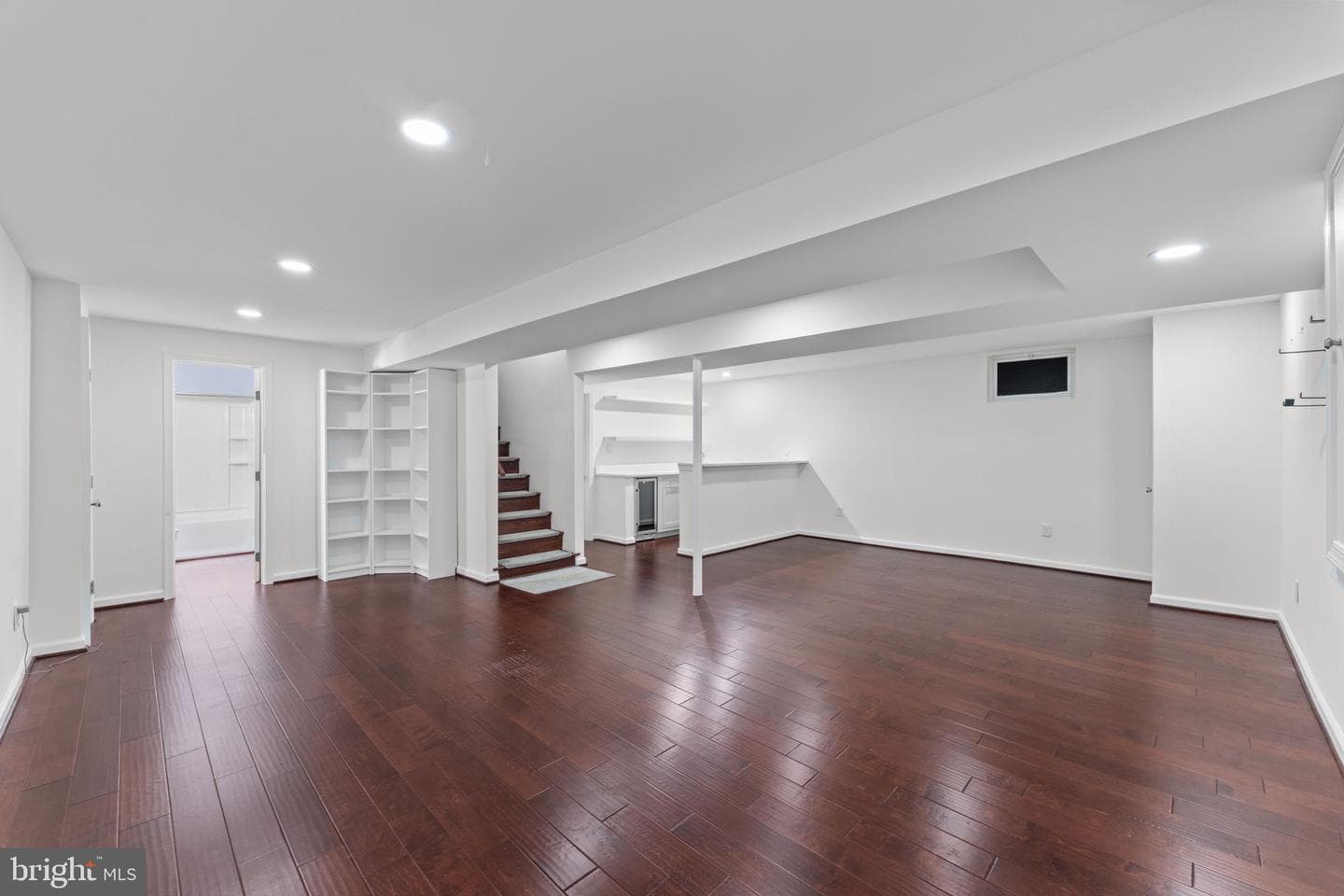 766 Gleneagles Drive photo 52