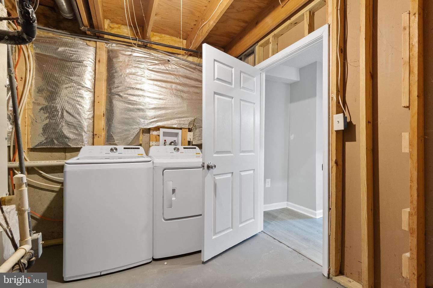 1203 Kingsbury Dr photo 13