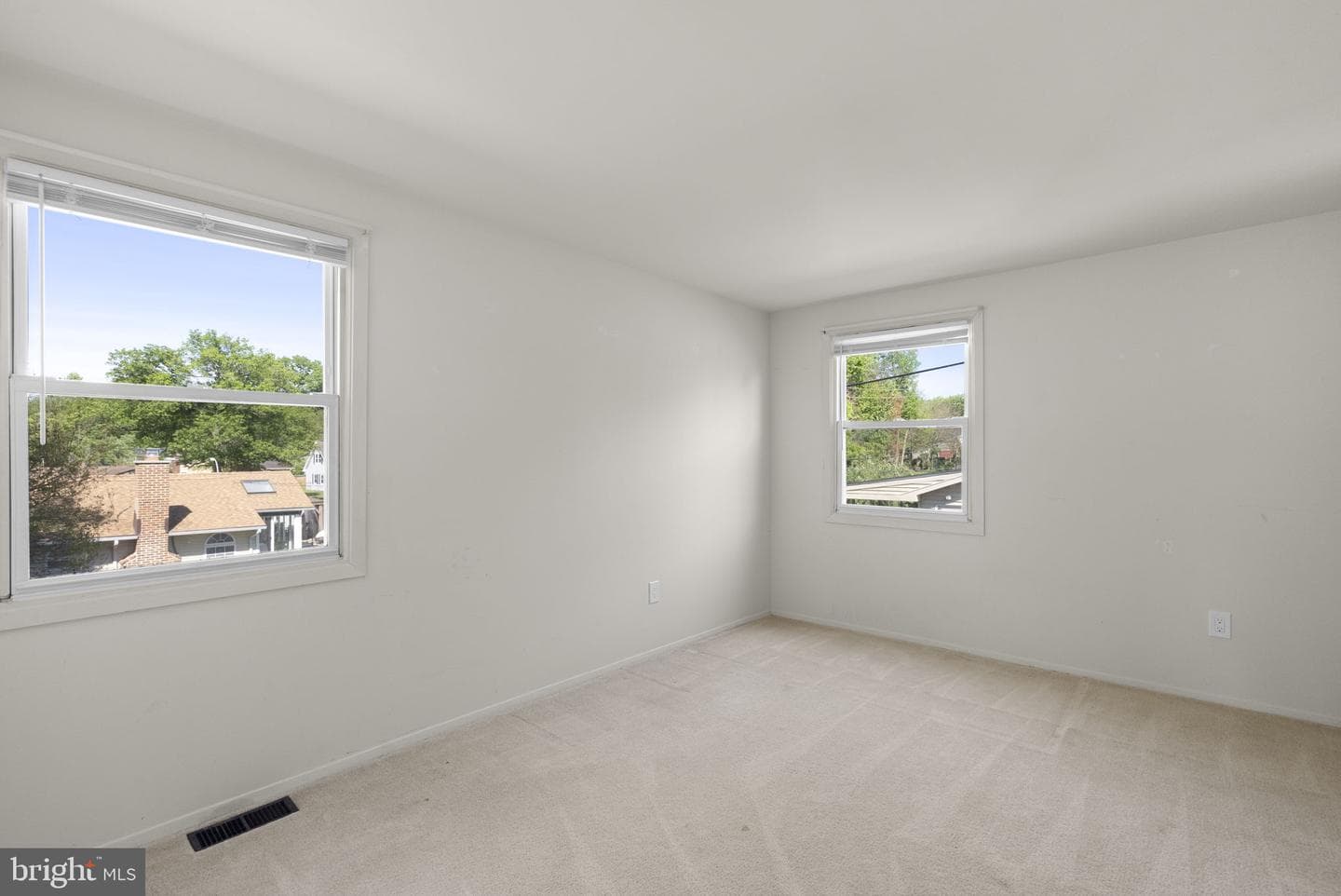 12100 Raritan Lane photo 34