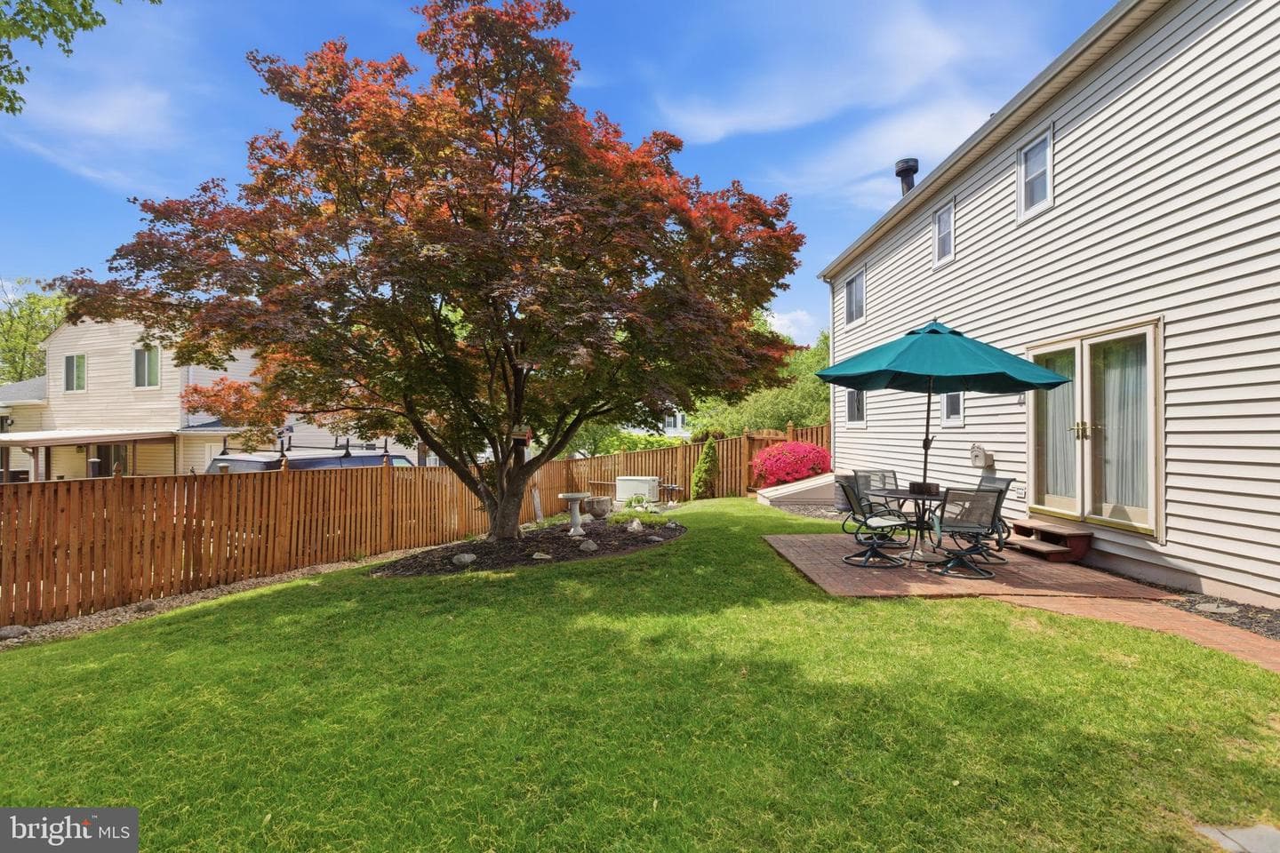 10901 Atwell Avenue photo 37