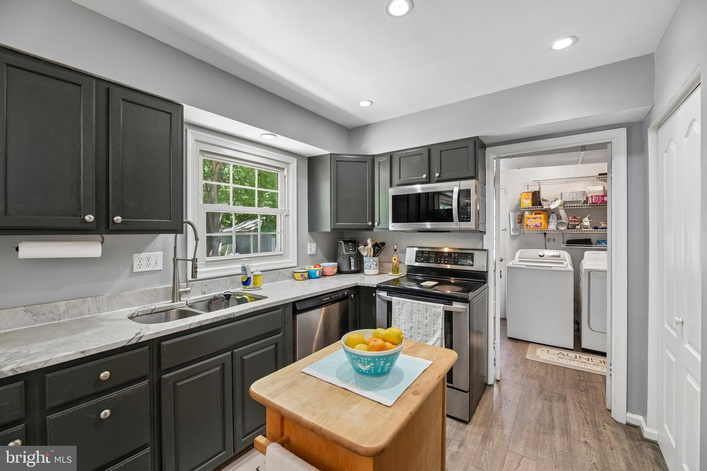 2225 Harwood Lane photo 19